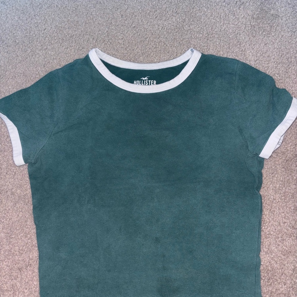 Hollister Green and White Short Sleeve Tee